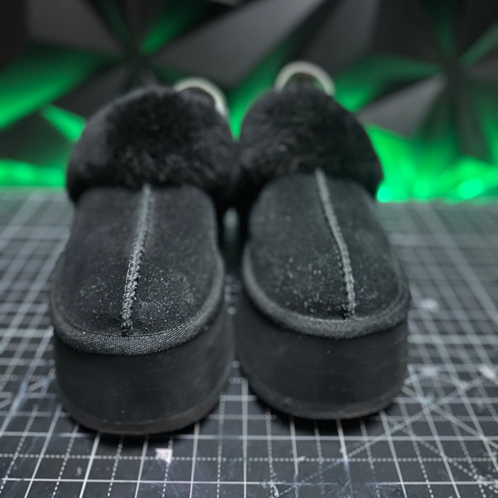 UGG Disquette Slippers with strap